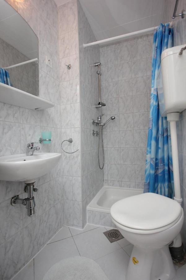 Apartments And Rooms By The Sea Komiza, Vis - 2431 Exterior foto